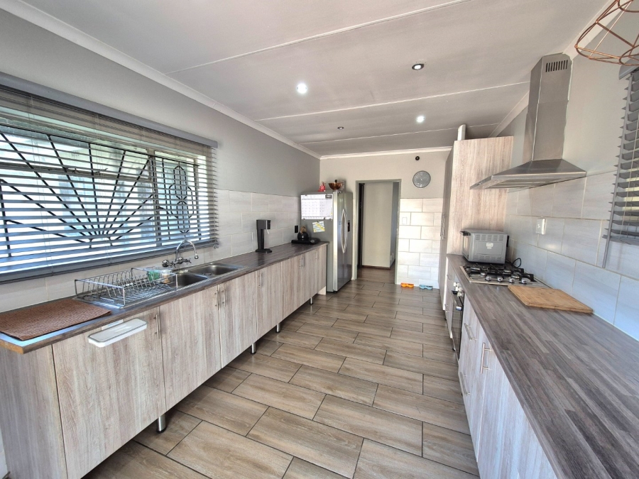 3 Bedroom Property for Sale in Vaalpark Free State